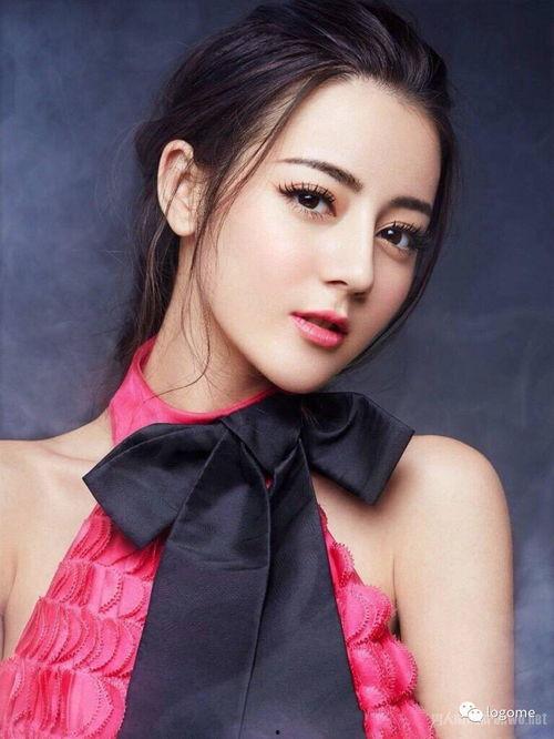 圈内人直播爆料迪丽热巴,粉丝惊呼不已! 第2张 圈内人直播爆料迪丽热巴,粉丝惊呼不已! 第2张